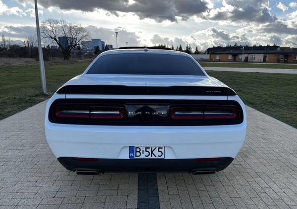 Dodge Challenger cena 210000 przebieg: 8200, rok produkcji 2021 z Wronki małe 781